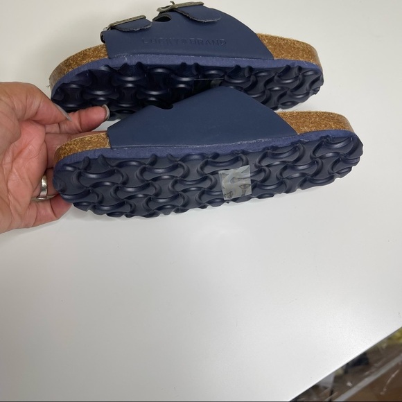 Lucky Brand Blanc Casual Double Buckle 2 Strap Slide Sandal for kids size 13 - Picture 4 of 7